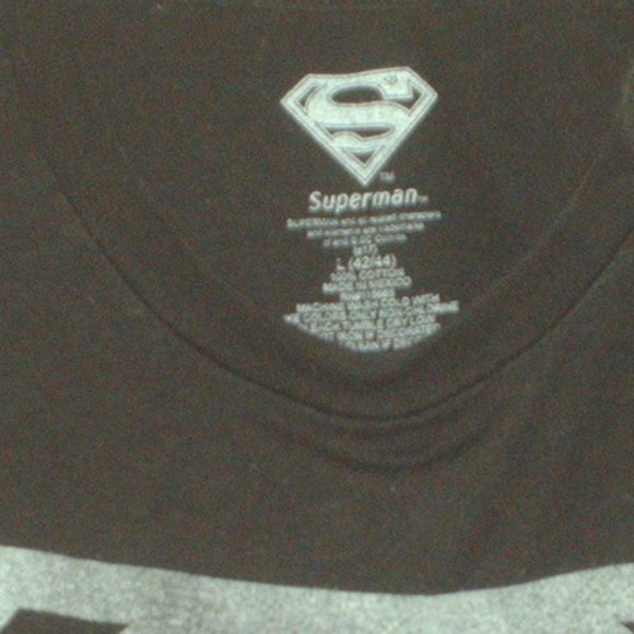 DC Comics Superman black T-shirt - NWOT - size large (42/44) - Picture 3 of 4